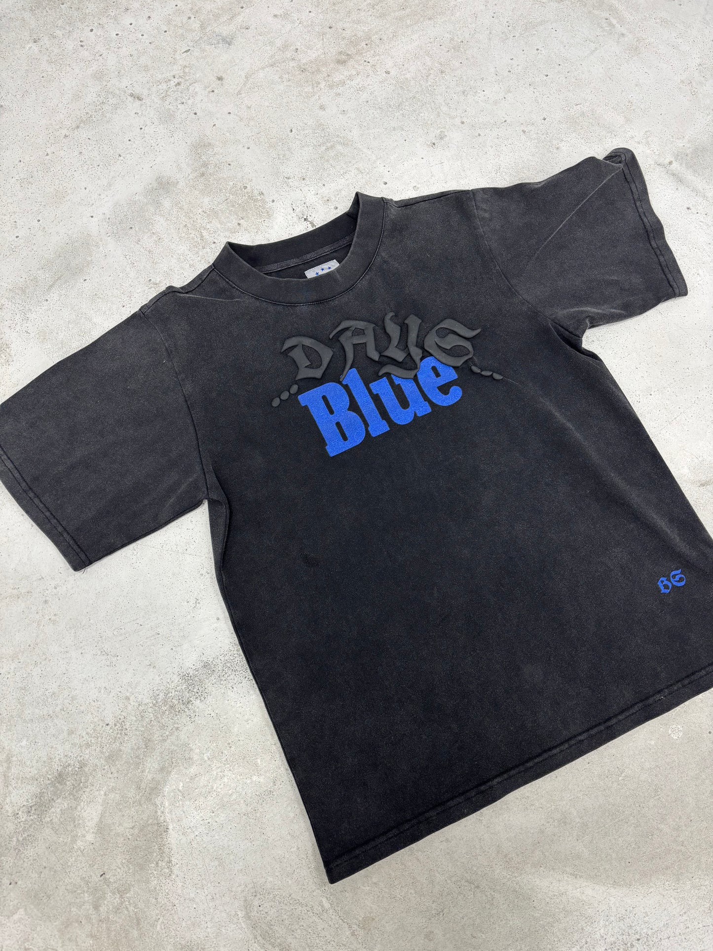 Blue Day's Tee – Black