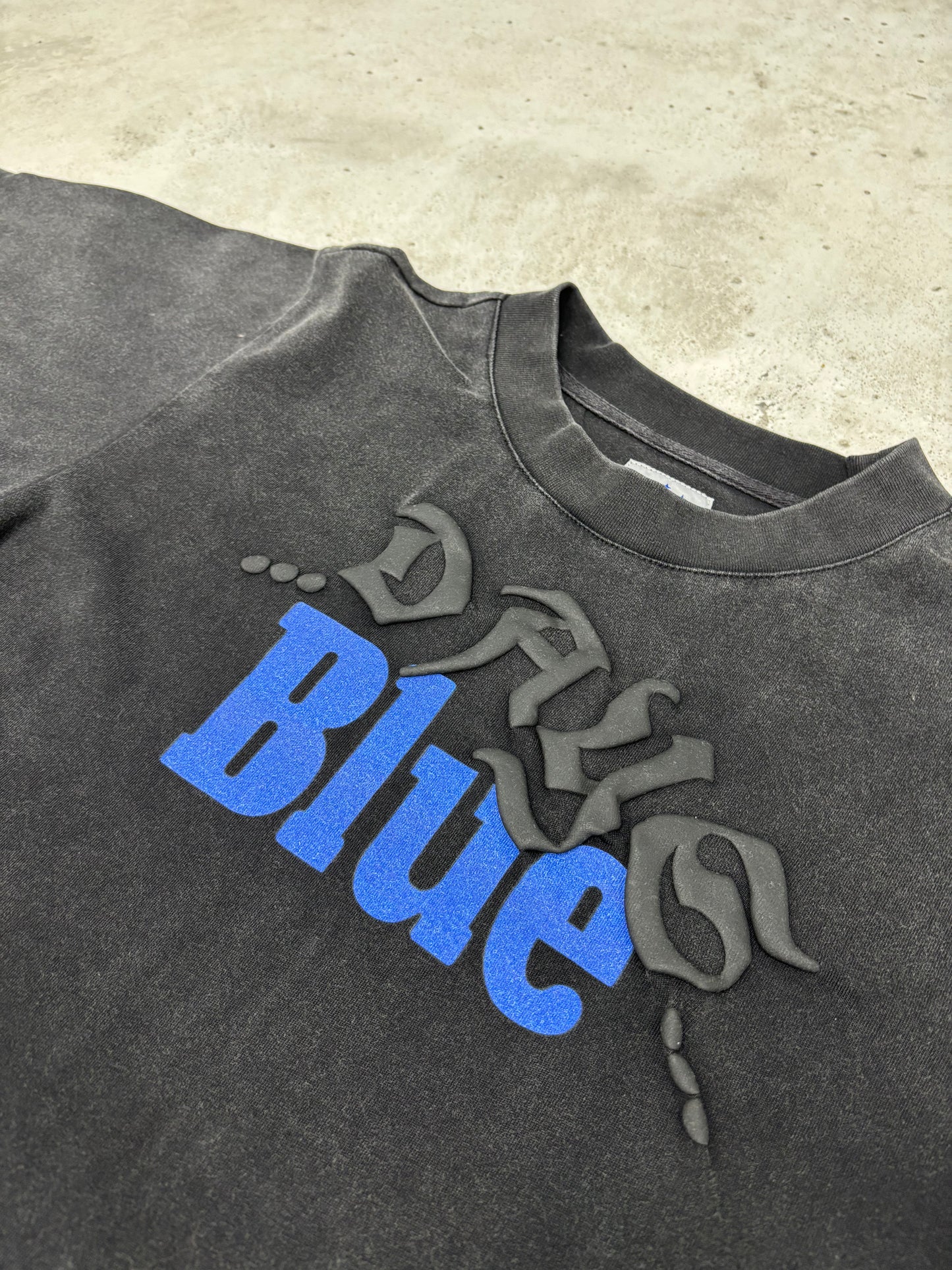 Blue Day's Tee – Black
